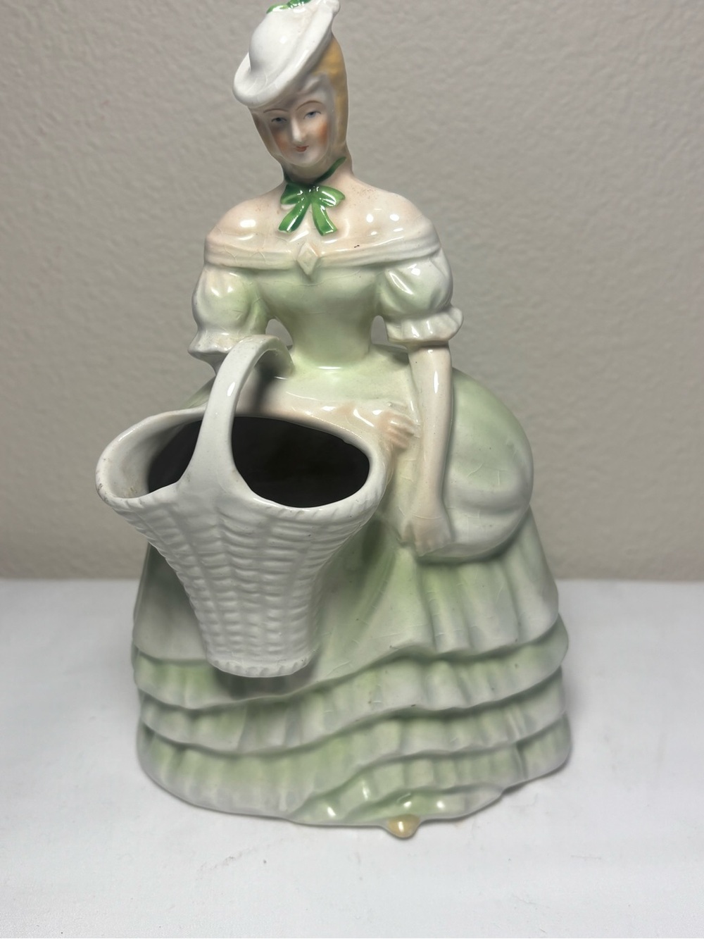 Porcelain Lady Figurine Planter in‎ Light Green. 1940-1959